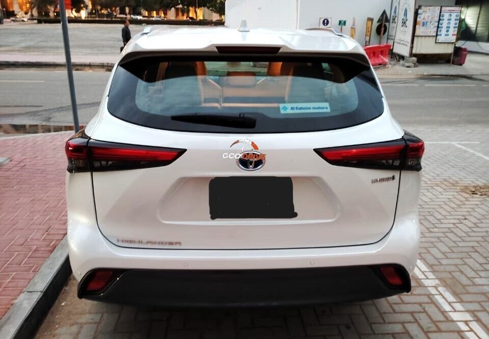 Toyota H (3)