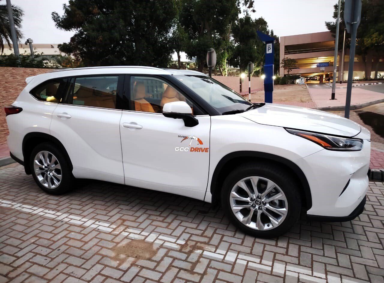 Toyota H (4)